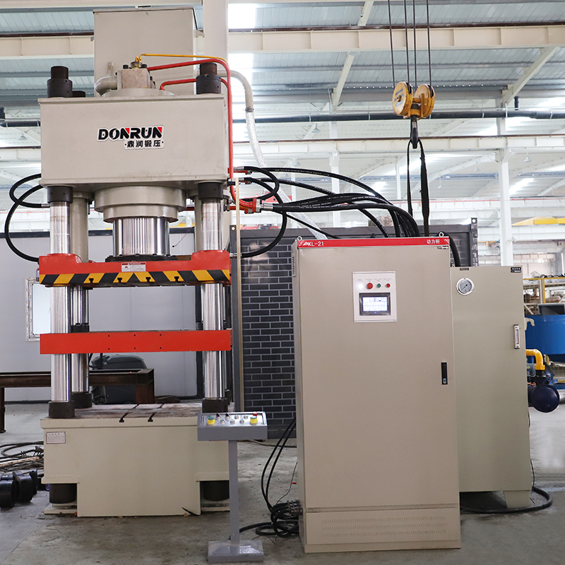 500吨四梁四柱液压机 500吨四梁四柱液压机